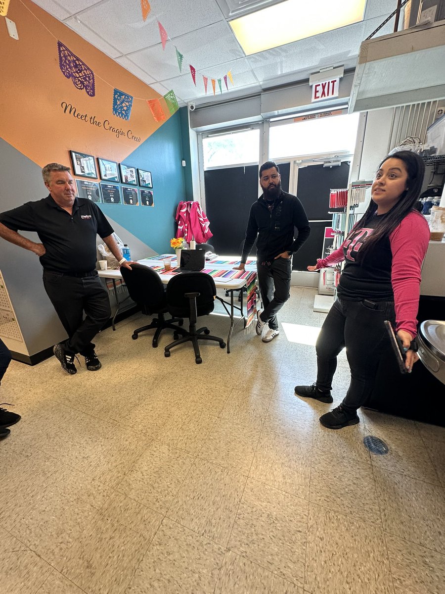 Thanks <a href="/thayesnet/">Terry Hayes</a>  <a href="/L_Salazar18/">Layla Salazar</a>  <a href="/WinstonAwadzi/">Winston Awadzi</a> for hanging this week ! <a href="/Taniabella32/">TManz</a> <a href="/SamuelStewart22/">Samuel Stewart</a> <a href="/LizMorelos3/">Liz Morelos</a> <a href="/WirelessVision/">Wireless Vision</a> <a href="/dzepol78/">David Lopez</a> <a href="/Sentowski8/">MJS</a>