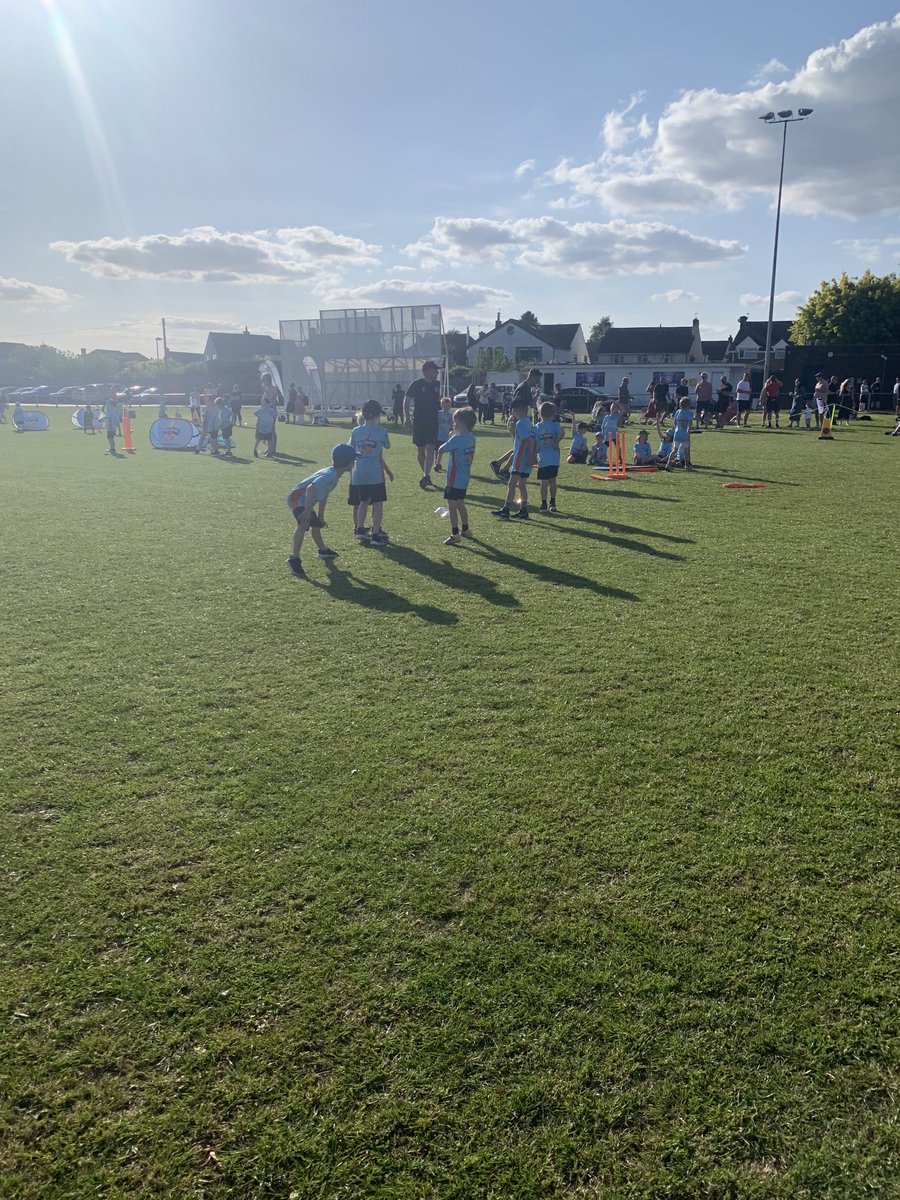 TheSluggman's tweet image. Just your average Friday night at the cricket club #allstars #dynamos ⁦@penarthcricket⁩ ⁦@PenarthClub⁩ ⁦@allstarscricket⁩ ⁦@allstars4wales⁩