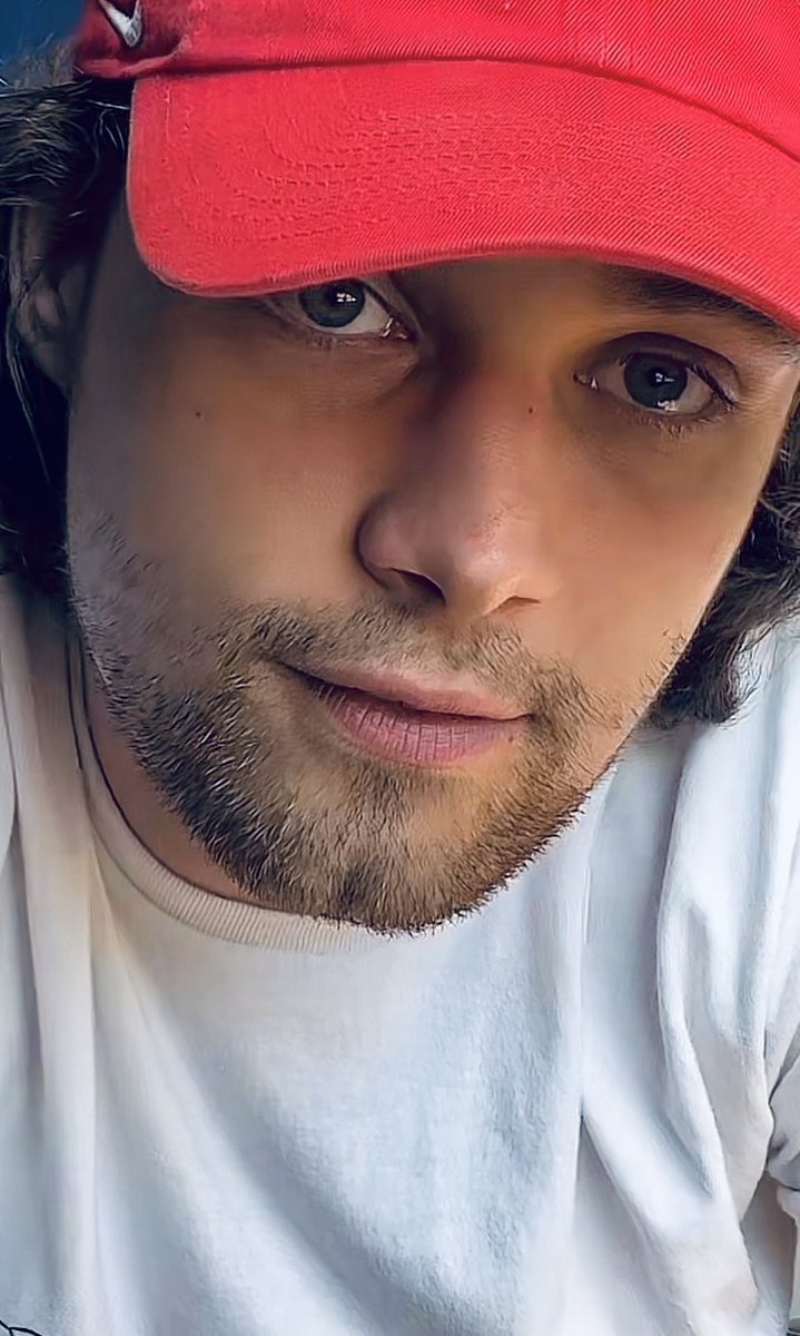 RobinScrutton's tweet photo. OMFG I can’t even handle how hot he is 🫠 I’m lost in my own apartment lol someone come find meeeeee lol 🫠😳🔥🔥🔥🔥🔥🤣 #Williamwhite #Whiteyynation #Amazinglive #ThankyouWilliam ❤️❤️❤️ https://t.co/6wbkfTYFRV