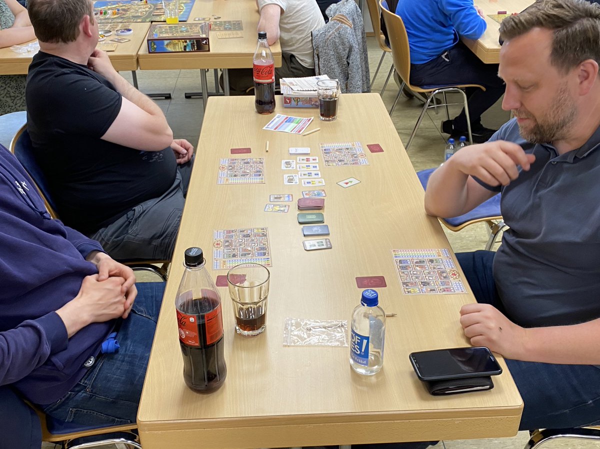 SpielTeckLand's tweet photo. Gut besuchter Spieleabend in #Brochterbeck, in dessen Rahmen auch die Möglichkeit bestand die aktuellen Titel der Pegasus-Spieleclubtage zu testen. @pegasusspiele https://t.co/HcigtmHR8h