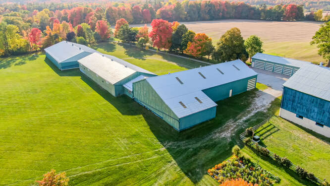 FOR SALE: 📍11106 Fourth Line, Halton Hills  
✅Farm / Residential / Collector Property 
✅Lot size: +/- 100 acres (MPAC)
📞Call us for info 905-828-2000
Visit 11106fourthline.com 
#haltonhillson #georgetownon #farmforsale #ontariofarm #ontariorealestate