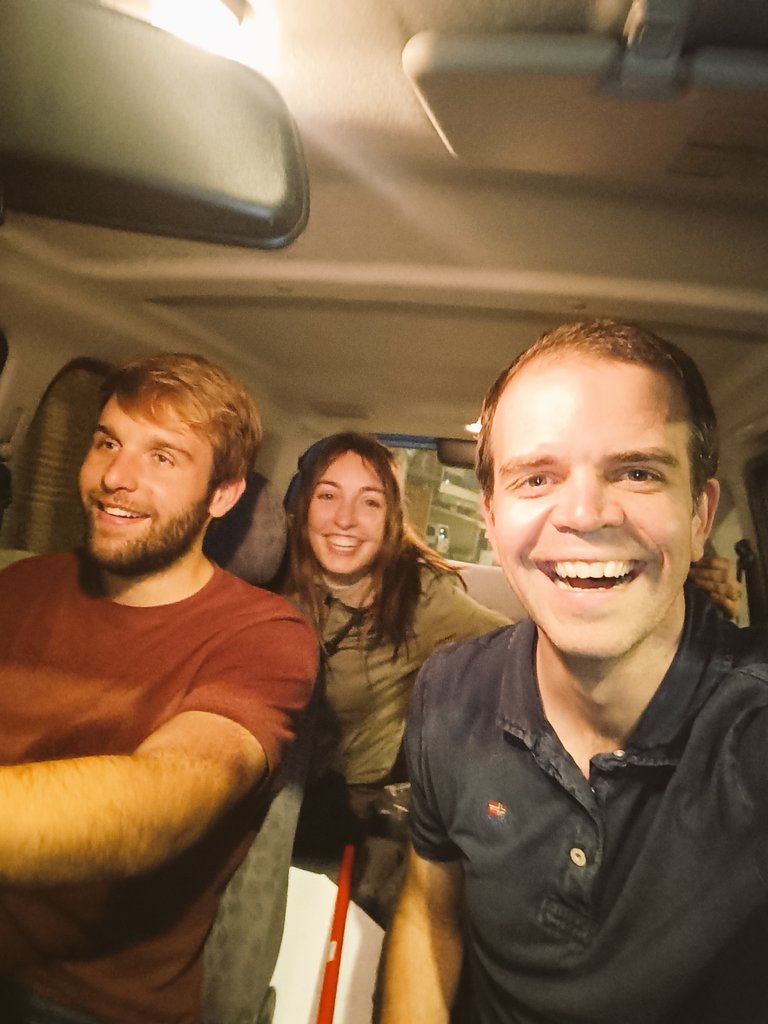 I fins aquí la campanya.
Passi el que passi, han estat 15 dies trepidants: Hem parlat amb moltíssima gent,  hem pencat amb entusiasme i sobretot molt d'optimisme per millorar la ciutat que estimem. 
#Berga♥️
#autocardecampanya