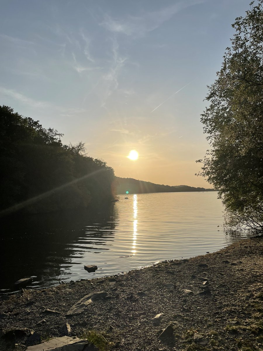 MissBlodynTatws's tweet photo. Clear my head before tomorrow #NorthWales #padarn https://t.co/BLTfvJf4RY
