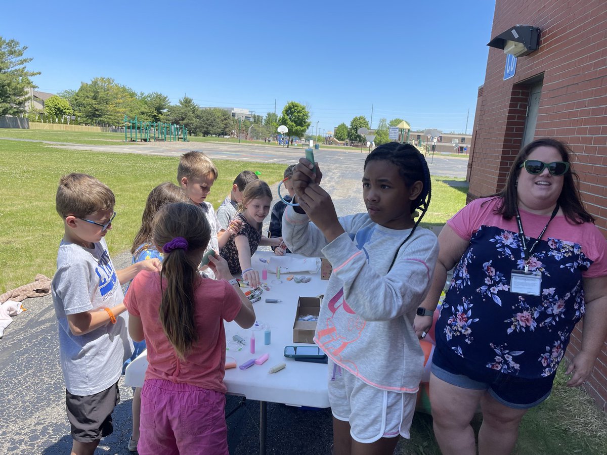 Students made their own sand art bracelets.