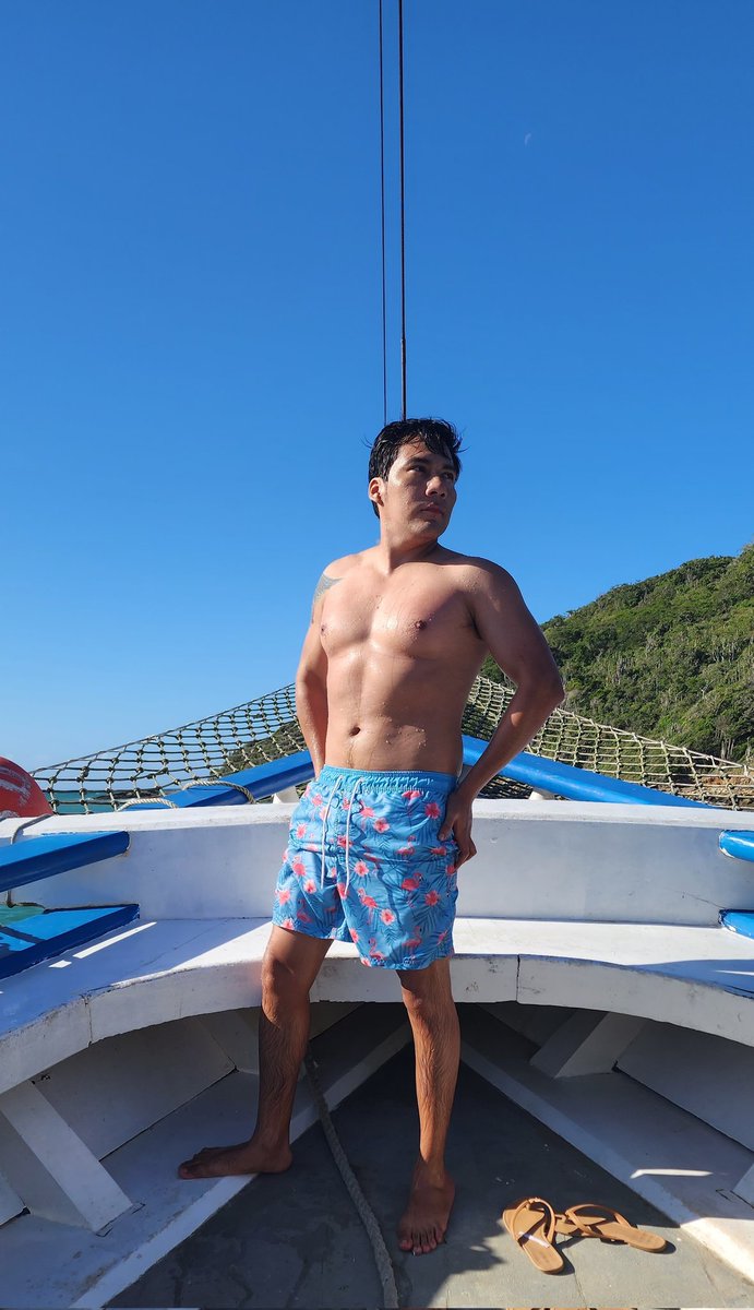Nickadventure's tweet photo. Ya hay algo de cuerpo #Trujillo #RiodeJaneiro #Buzios #Gym #fitness https://t.co/gGXUFfa4a2