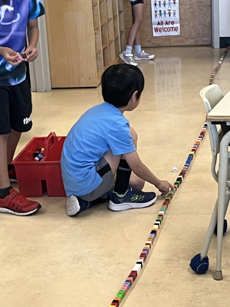 BPSHAWKS2's tweet photo. Grade 2 students using nonstandard measuring skills to measure the classroom.
#BPSHawks2
#BPSHawkslearn
#BPSHawksrock
#WeareCBE https://t.co/L6TsbGxKnQ