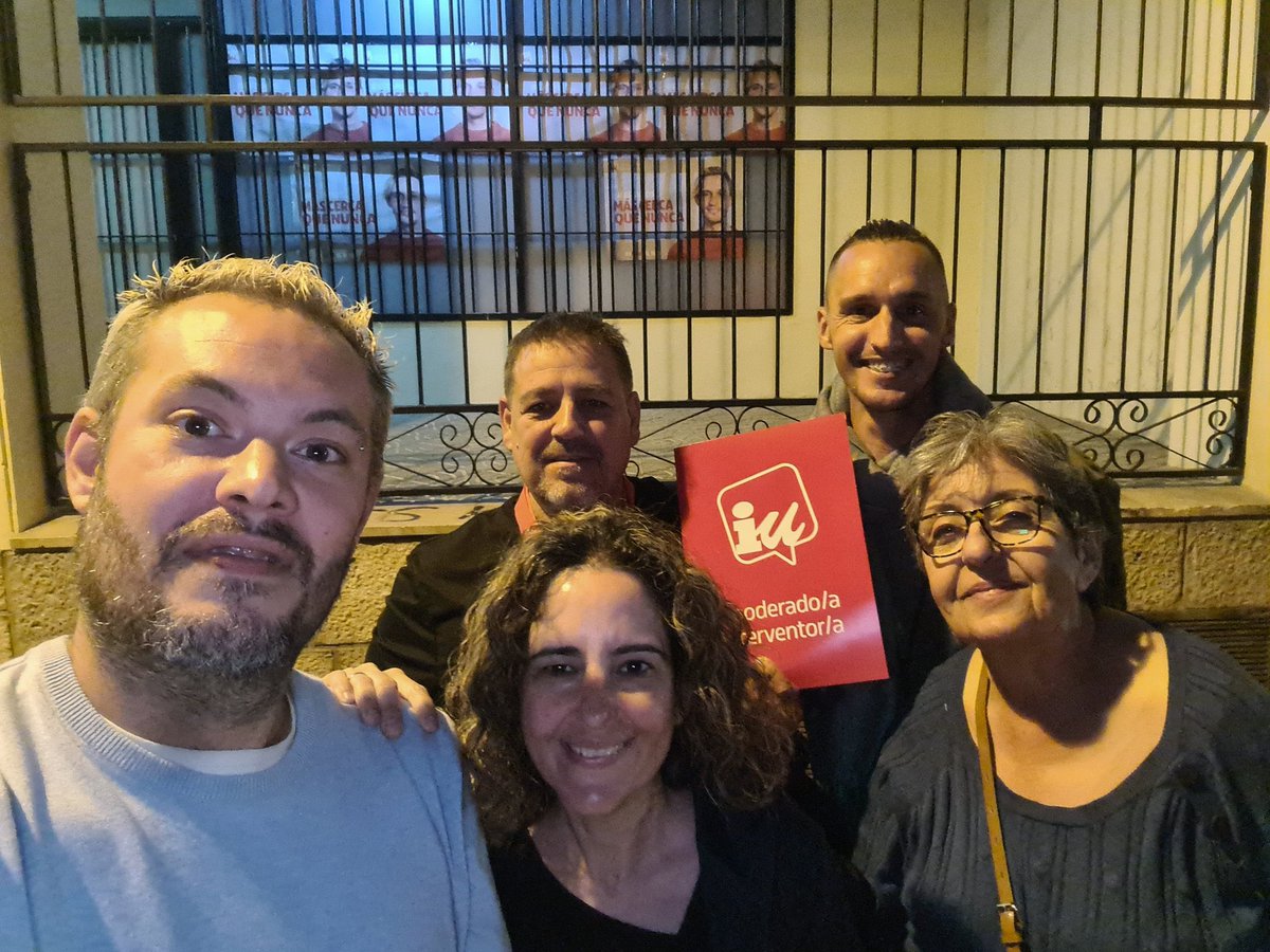 enMANUel_iu23's tweet photo. 1️⃣ @enMANUel_iu23
2️⃣ @yo_indignado
3️⃣ @lugdunia
4️⃣ @Edu_100po
5️⃣ #Dolores
#CuidamosLoCercano
#CompromisoContigo
#LaFuerzaDeIU
#IUCiempozuelos
VOTA DONDE ESTÁ IU
IZQUIERDA UNIDA https://t.co/x7nThUvoAr