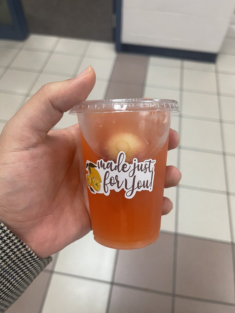 BMSPatriots's tweet photo. Student led Lemonade Bar 🍋by Mrs. Harrison’s class! What an amazing experience this week!! Day 3 of extended teacher appreciation!! #WeAreSISB #FreshLemonade https://t.co/GRIYysswAz