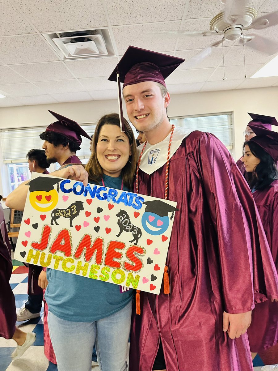 Shout out to my nephew, James Hutcheson, who is ranked 3rd in his graduating class at LHS! 👏👏👏🎓♥️ 🦁#ProudAunt #LoveMyLISD @LockhartISD #LockedOnExcellence #LockhartLions #Classof2023 #Top10Graduates