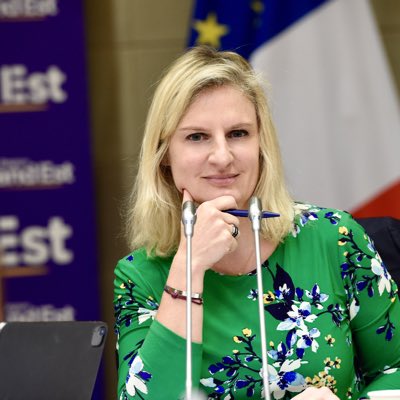 Valérie Debord on Twitter: "#NouvellePhotoDeProfil https://t.co