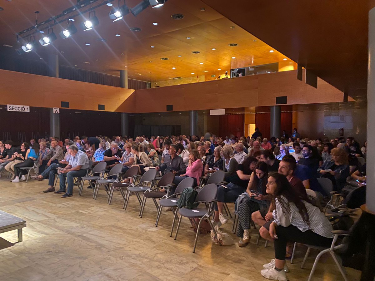 👉🏼 El cap de campanya regional i secretari general de la Federació de Lleida d’ <a href="/Esquerra_ERC/">Esquerra Republicana</a> , <a href="/mserragodia/">Miquel Serra Gòdia</a>, també ha valorat molt positivament ✅ la contesa electoral i ha assegurat que 🗣‘aquest diumenge tenyirem les urnes de color groc i les omplirem de futur ✊🏼 republicà’.