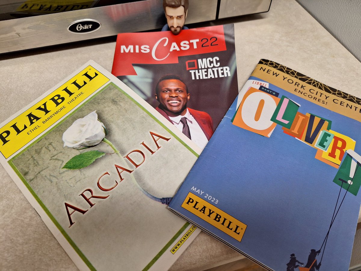 Mini Chilton says, 'Look at all my mom's playbills staring some guy named Raúl.' Thank you, @Lauri_Fern, for the 'Oliver' playbill. 🤭🤭🥳🫠🫶🏻 #FeelGoodFriday #musicals #Broadway
