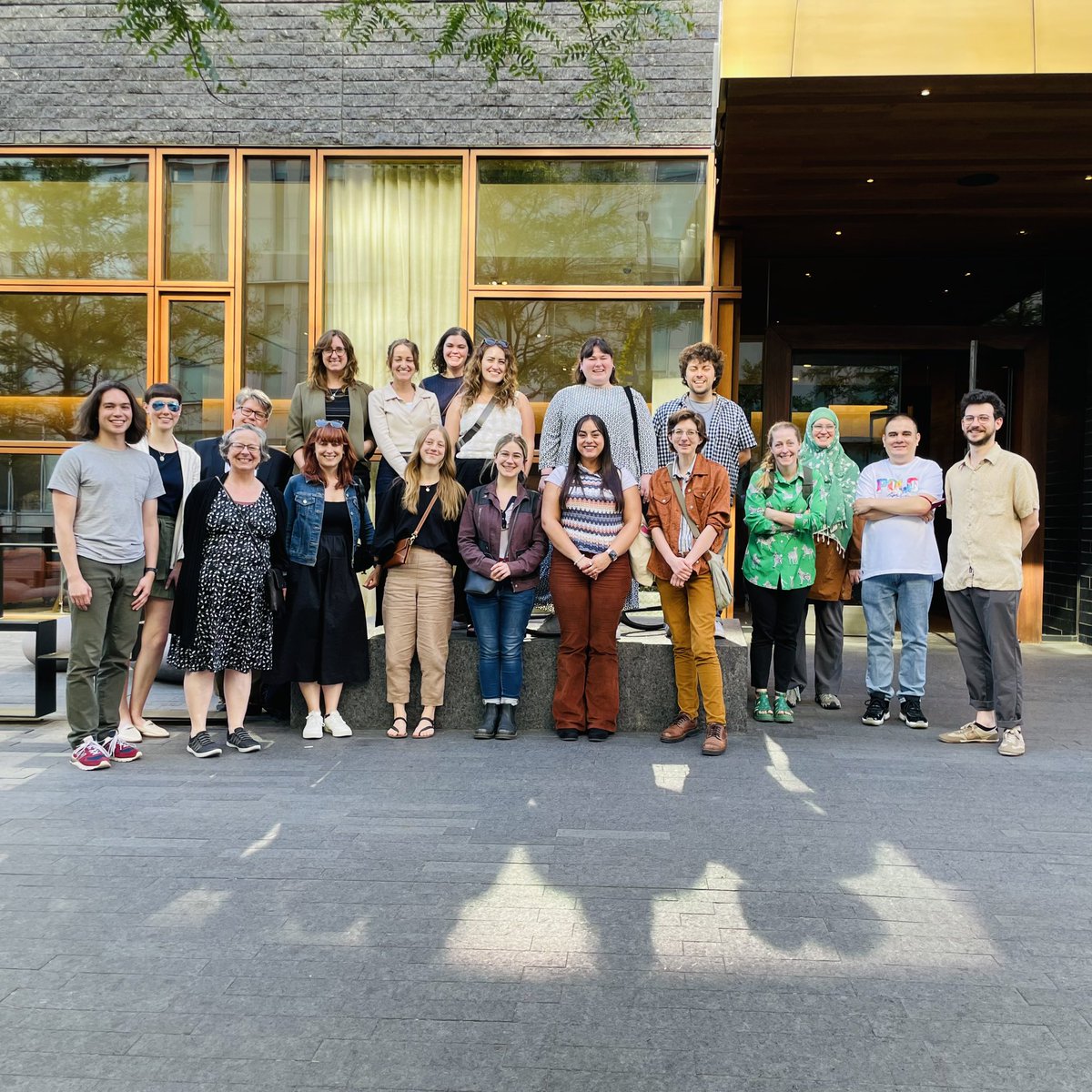that’s a wrap on this year’s <a href="/FolgerResearch/">Folger Research</a> orientation to research methods &amp; agendas course <a href="/upennlib/">The Penn Libraries</a>!

what an amazing week of discovery &amp; intellectual generosity! 

cc <a href="/whitneytrettien/">Whitney Trettien</a> @owilliamsdc