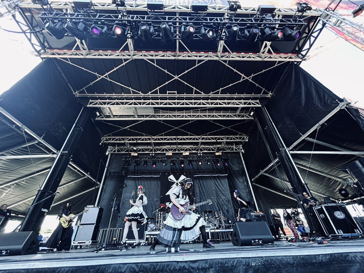 BAND-MAID #bandmaid tweet media