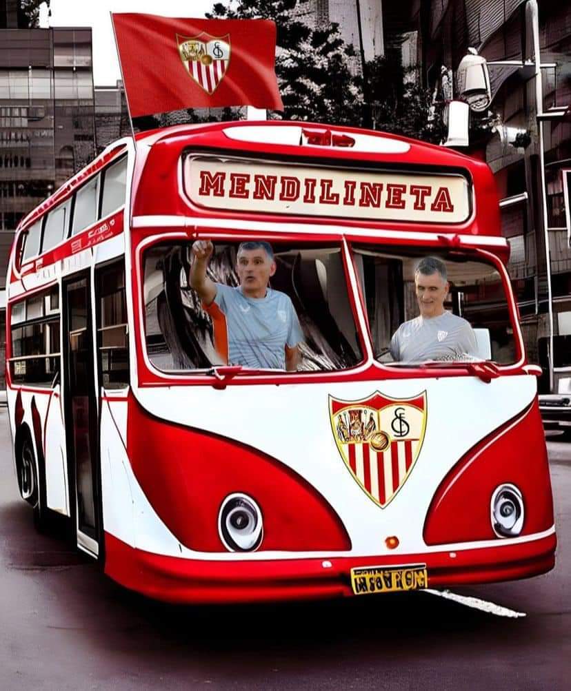 990Alex's tweet image. 1 colgado que va Budapest en furgoneta,hemos llenado 2 de 9 pasajeros.
Alguien que no se quiera quedar en tierra?Mañana es el último día para alquilar y vamos x la tercera! Ruego rt para recorrer km juntos y si puedo ayuda,mejor! @chimairaES @JoseMariFC  @sevillafc16  @SFCDesign