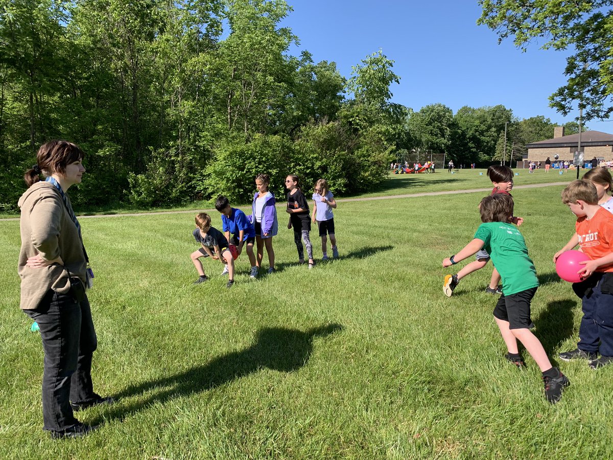 Mrs Eckert tweet media