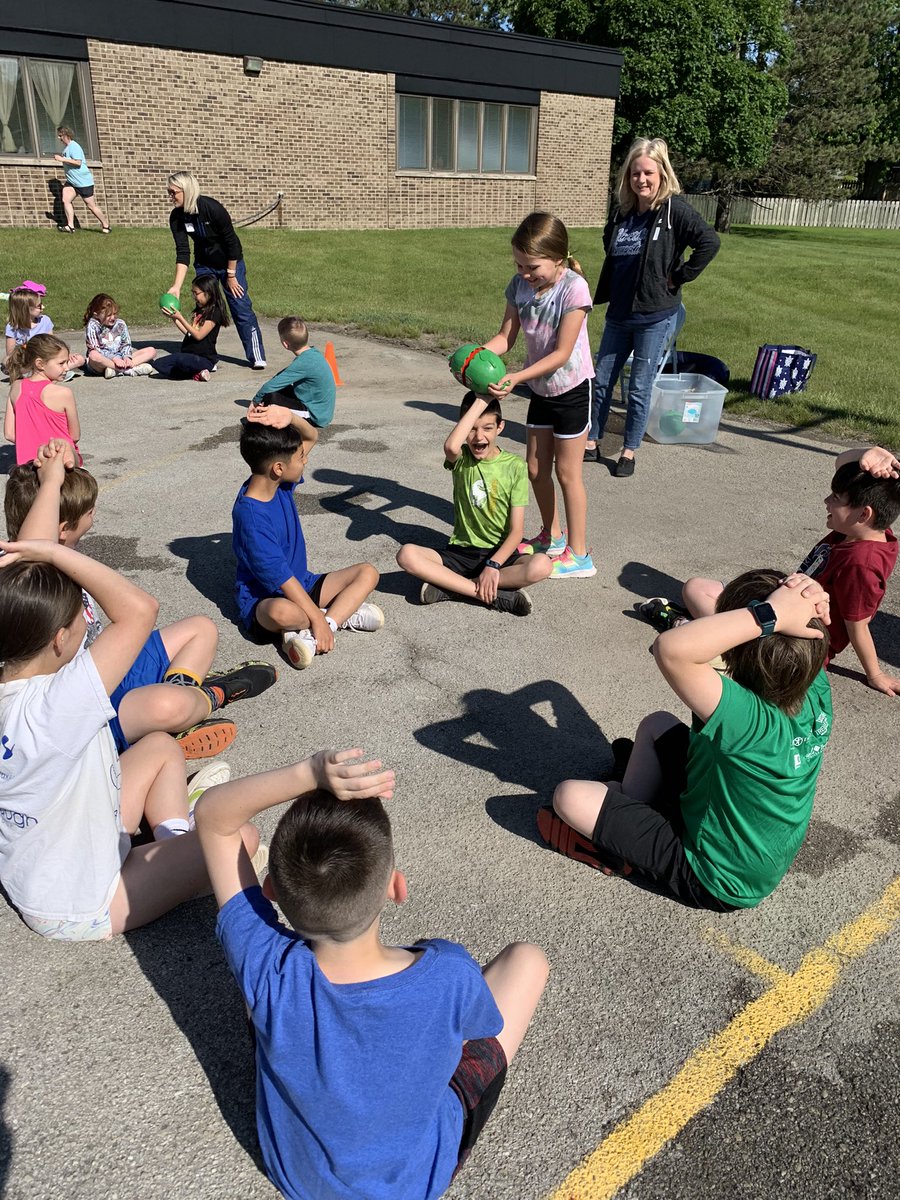 Mrs Eckert tweet media