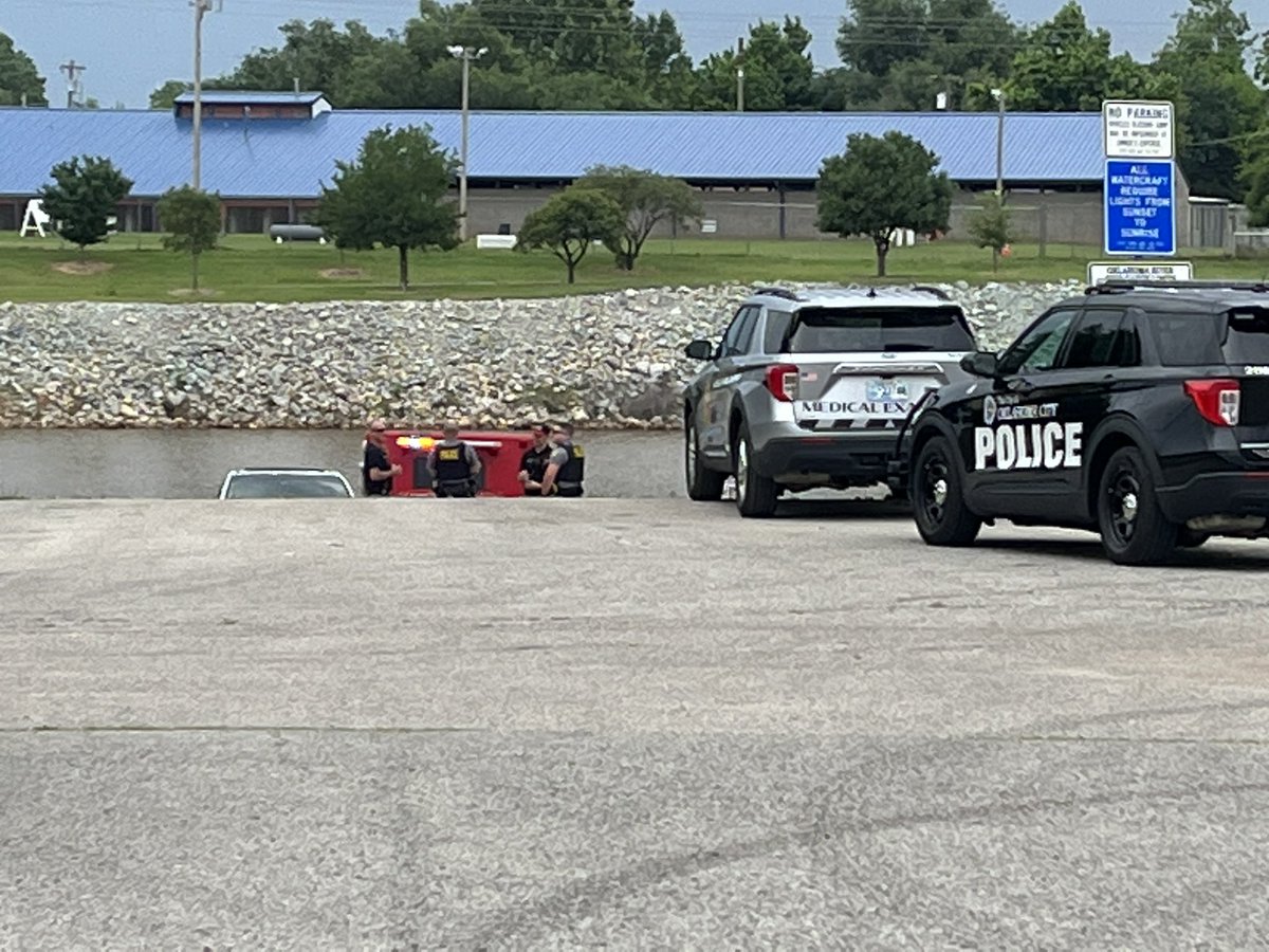 Chris Yu tweet media