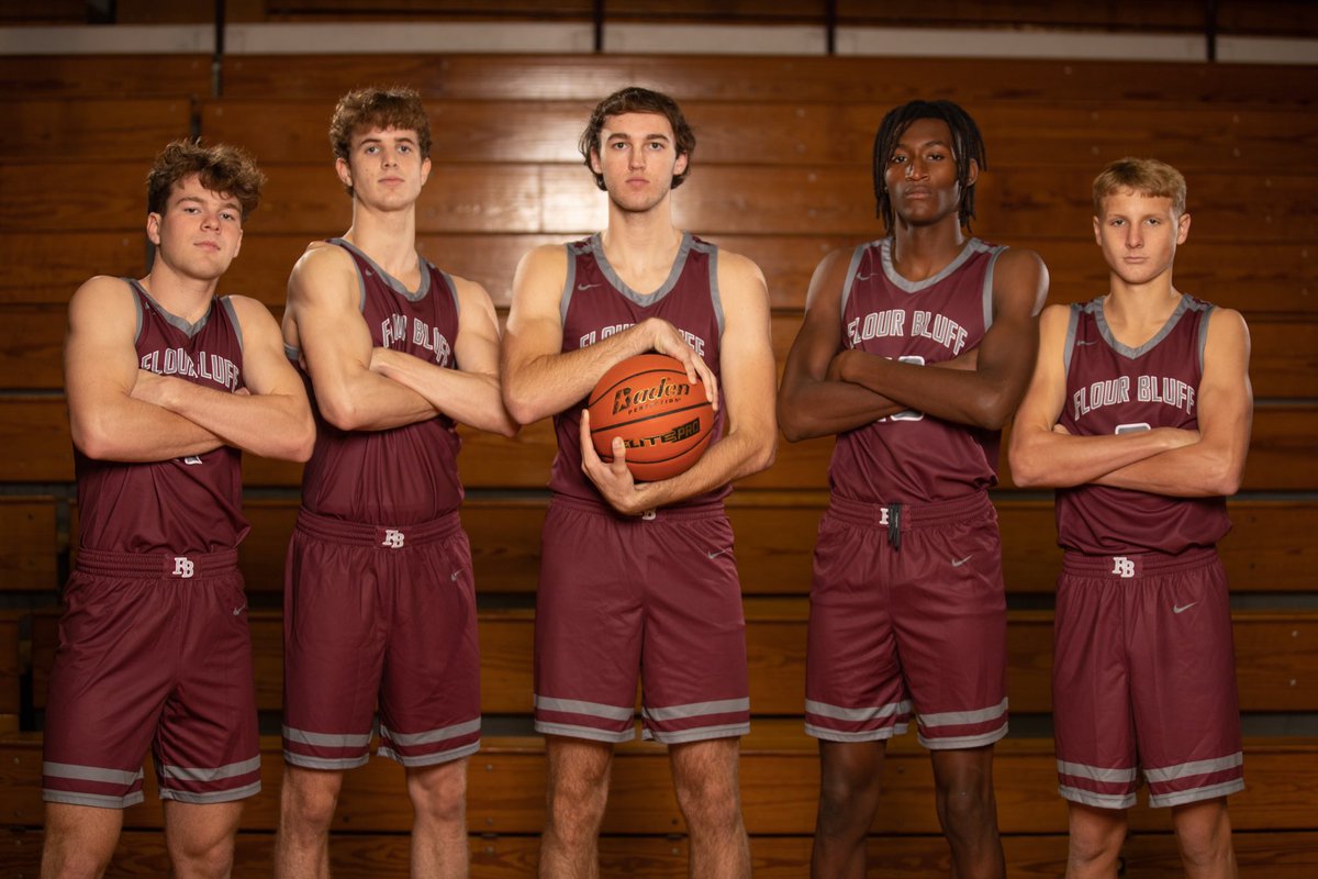 Loved being at <a href="/FLOURBLUFFHS/">Flour Bluff High School</a> class of 2️⃣0️⃣2️⃣3️⃣ graduation yesterday❕

Shout out to our 🖐️ senior basketball guys for their accomplishments and special day❕ Bright futures ahead❕
