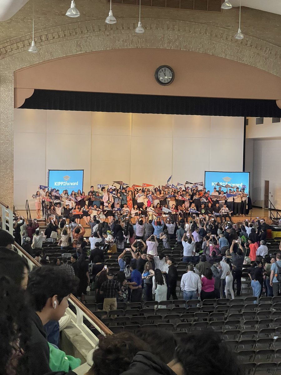 MsAstridATX's tweet image. What a great experience yesterday during the Commitment Ceremony for our KIPPsters from Brave and Collegiate. Congrats Class of 2023!! #KIPPForward #KTXAustin