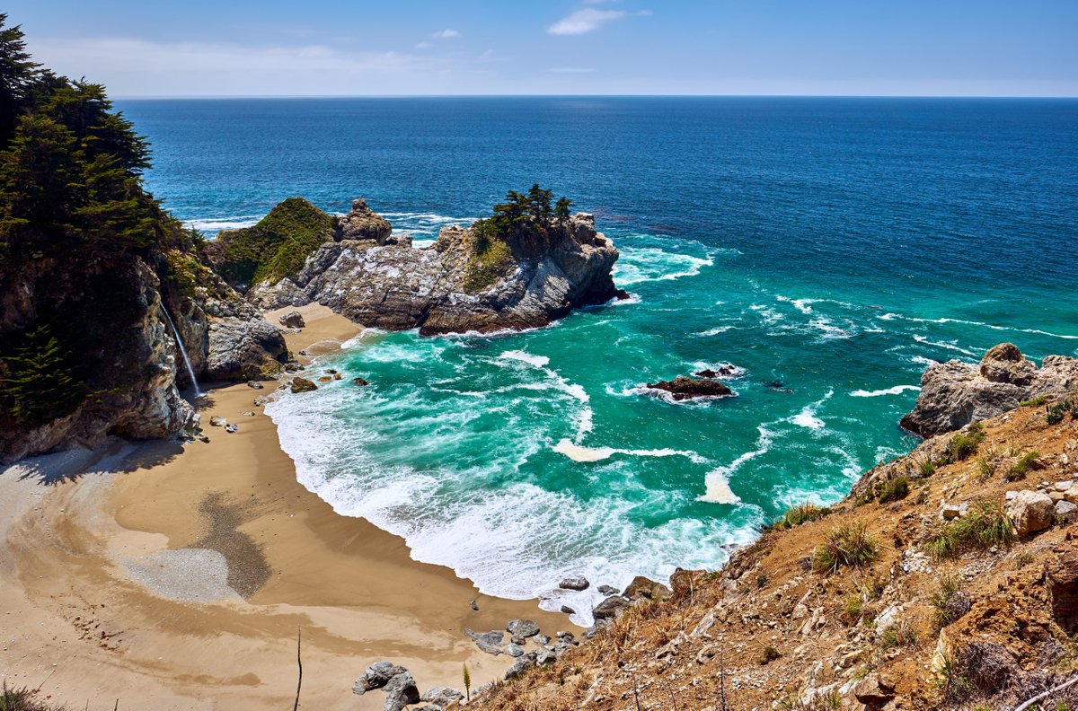 Water efficiency is critical for companies looking to mitigate risks associated with water scarcity and enhance their ESG performance. Learn more in our blog:artemia.com/blog_post/esg-… #sustainability #watermanagement #ESG