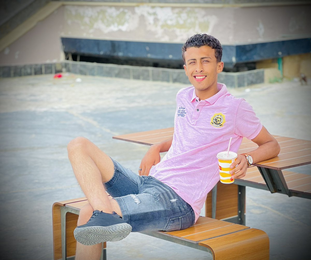 Hoss52925346's tweet photo. اللهمَّ إني أسألُك بنورِ وجهِك الذي أشرَقت له السماواتُ والأرضُ أن تجعلَنا في حِرزِك وحفظِك وجوارِك وتحتَ كنفِك🖤 https://t.co/GRsv1GWEPK