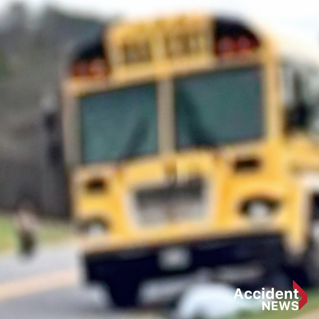 myAccidentNEWS's tweet image. 17 children and 1 adult injured in school bus and tanker truck crash in Gilbert accident.news/school-bus-tan… #schoolbuscrash #tankertruckcrash #gilbertsc #southcarolina