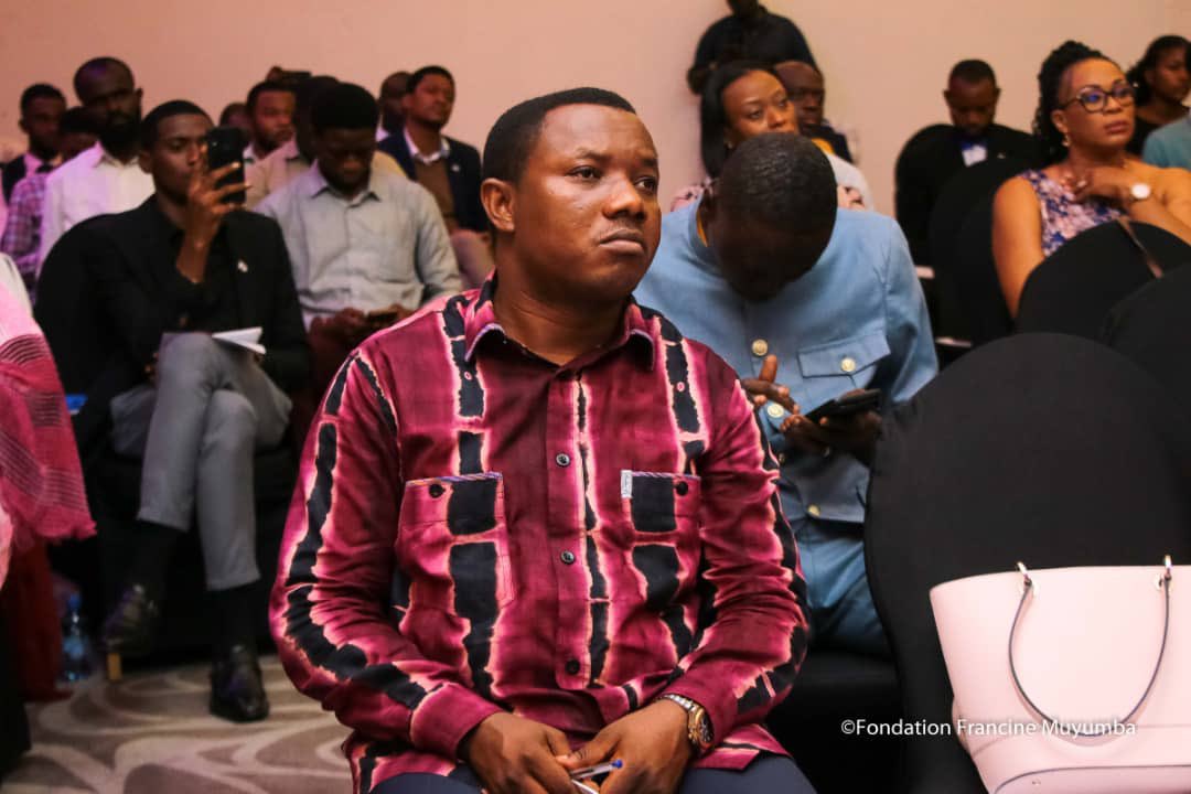 Grand merci à la Taty Nationale  <a href="/MadingMimie/">Mimie Muninda Mading Taty Nationale🇨🇩</a>, ma très chère amie <a href="/erikoasakura/">Eriko Asakura</a> le Prof <a href="/guy_phanzu/">Ngoma phanzu Guy pascal</a> <a href="/DrFurah/">Mère Chef✌🏽🇨🇩❤</a> <a href="/matumo_b/">Bienvenu Matumo</a> le Jeune President d’un parti politique <a href="/honore/">honore satcho</a> et plusieurs autres invités de marque 🙏🏿. ( Vernissage Livre “Assurer l’Emergence de l’Afrique par sa jeunesse )