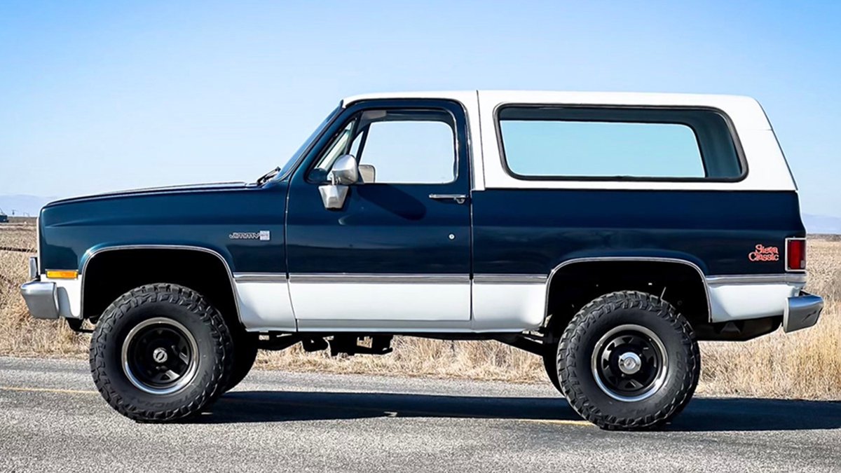 Barrett_Jackson's tweet photo. This 1986 @GMC #Jimmy #Custom #SUV is the product of a complete nut-and-bolt #frameoff #restoration.
- 525hp 6.2L #GM #LS3
- 6-speed automatic transmission
Crossing the block with No Reserve, June 22-24 at the #LasVegas Convention Center.
Read more: https://t.co/kqLIrj016d https://t.co/gcrEykEInj