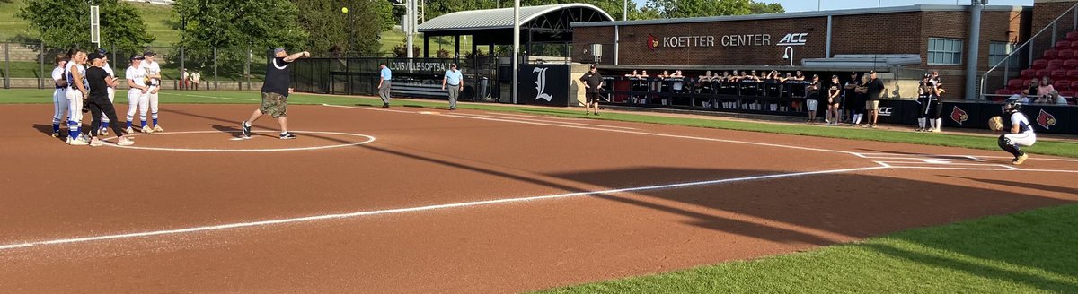 I’ve been blessed with several honors as a superintendent, but last night may have been the biggest! I got to throw out the first pitch of the 8th region girls softball championship!Most importantly I watched my girls win the 8th region! Smilin’ super!
#1county1school
#kidswin