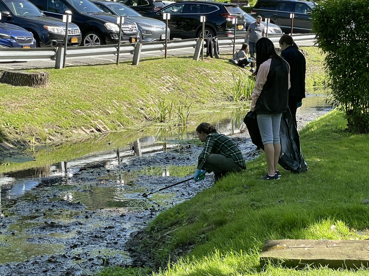 Meredith Dutra tweet media