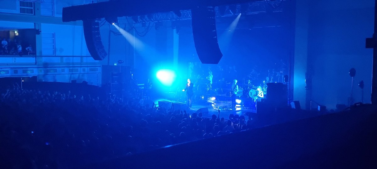 DT202028's tweet photo. Pulp in Bridlington, the best gig I've EVER been to! Absolutely incredible!! Jarvis Cocker most definitely still has it 👏🏼❤️ https://t.co/JevkmQYhub