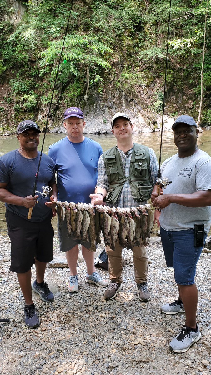 DOglefishing's tweet photo. My friends from Maryland and Florida all caught a limit of Rainbow Trout. Quantum tackle putting in the work. #quantumtackle #quantum #teamquantum #quantumfishing #testedbeyondlimits https://t.co/nDSJDvviZk