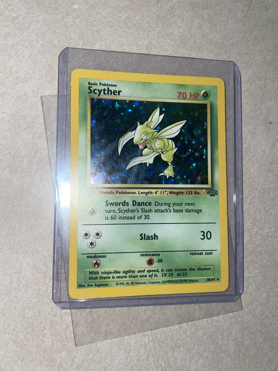 WhereIsMewtwo's tweet photo. 🔥 second giveaway 🔥

The first one went so well, I stepped it up a little bit! 

Scyther 10/64 1st Edition Jungle + 2 SV ex cards

To enter free giveaway:

✨ please RT and Follow!! ✨

Help me continue to grow my follower base 🙌🏼

#pokemon #giveaway #scyther https://t.co/fCmOh9oZDV