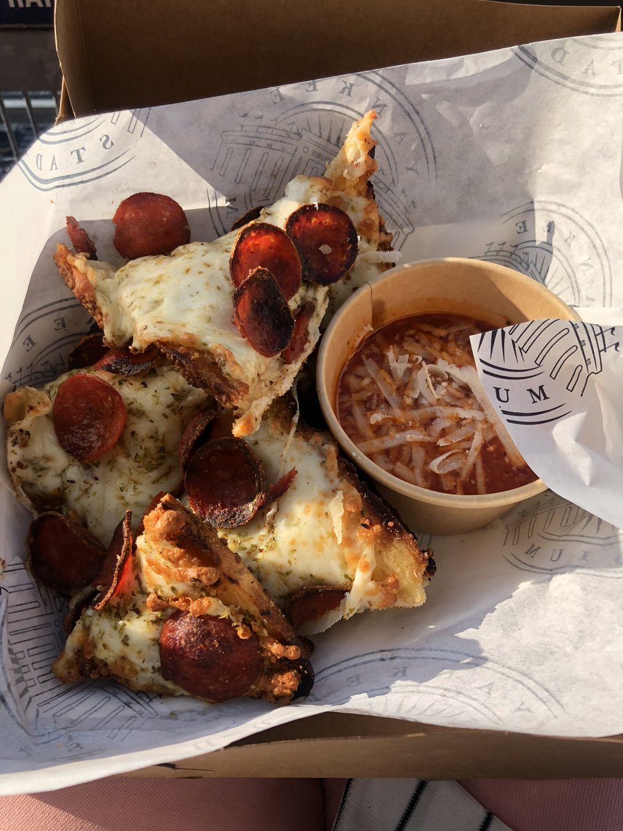 Can confirm: the cheesy garlic bread with pepperoni is amazing. 

I love being home. #YankeeStadium #Yankees