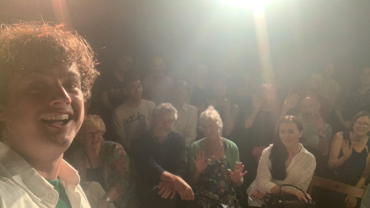 DanielHirdActor's tweet image. An AMAZING sold out performance of MY ESTEEMED FRIEND  tonight @praguefringe thank you so much to everyone who came along. 

One more performance to come tomorrow at 17:15.