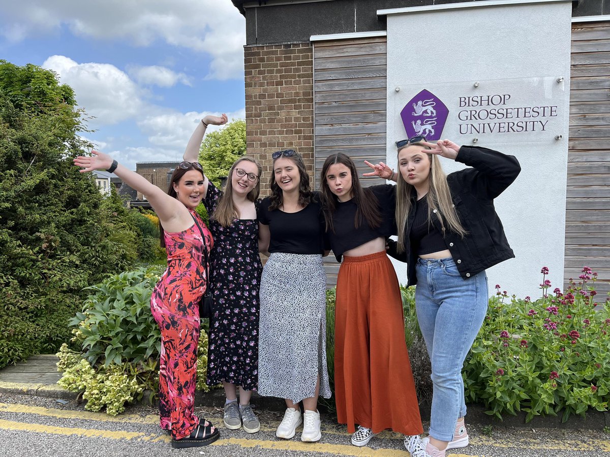 WbMiss's tweet photo. Wow, I can't quite believe it, but after a year of online teaching, 5 placements, 9 amazing girls supporting me, 18 assignments, and 3 years I have finally finished my BA (Hons) in Primary Education. Just two assignment grades to get back, then I better get ready to graduate!! 🥂 https://t.co/0IqqObkMp0
