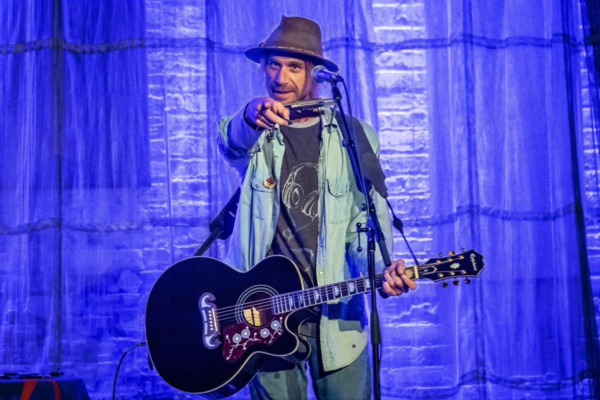 Todd Snider! In concert for WEVL Friday night, June 2, with special guest Cory Branan at Minglewood Hall Memphis. Get tickets and more info now at wevl.org. Admission proceeds go to WEVL FM 89.9 and we can't wait to see you there!!
#toddsniderlive #corybrananlive
