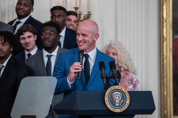 Dan Hurley addressing the crowd