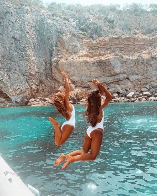 ARCPRIBIZA's tweet photo. If you're looking for #Editorial #writers on a whole range of topics, then contact us today. Info@alexandrarosecreative.com or send us a private message. #ibiza #uk #europe #blogger #editorialwriter https://t.co/m0PCCQ1IjI