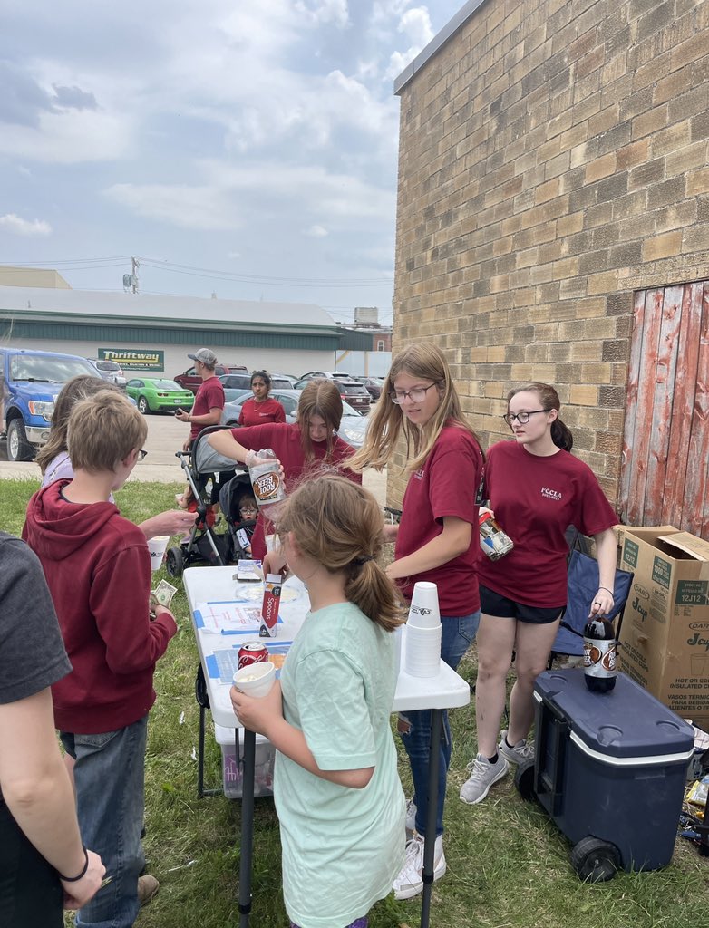 NOFCCLA's tweet photo. Did you get a root beer float today? 

Thank you to everyone who stopped by and supported our chapter by getting a delicious root beer float! 

See you next year! https://t.co/BSGZo9bCUy