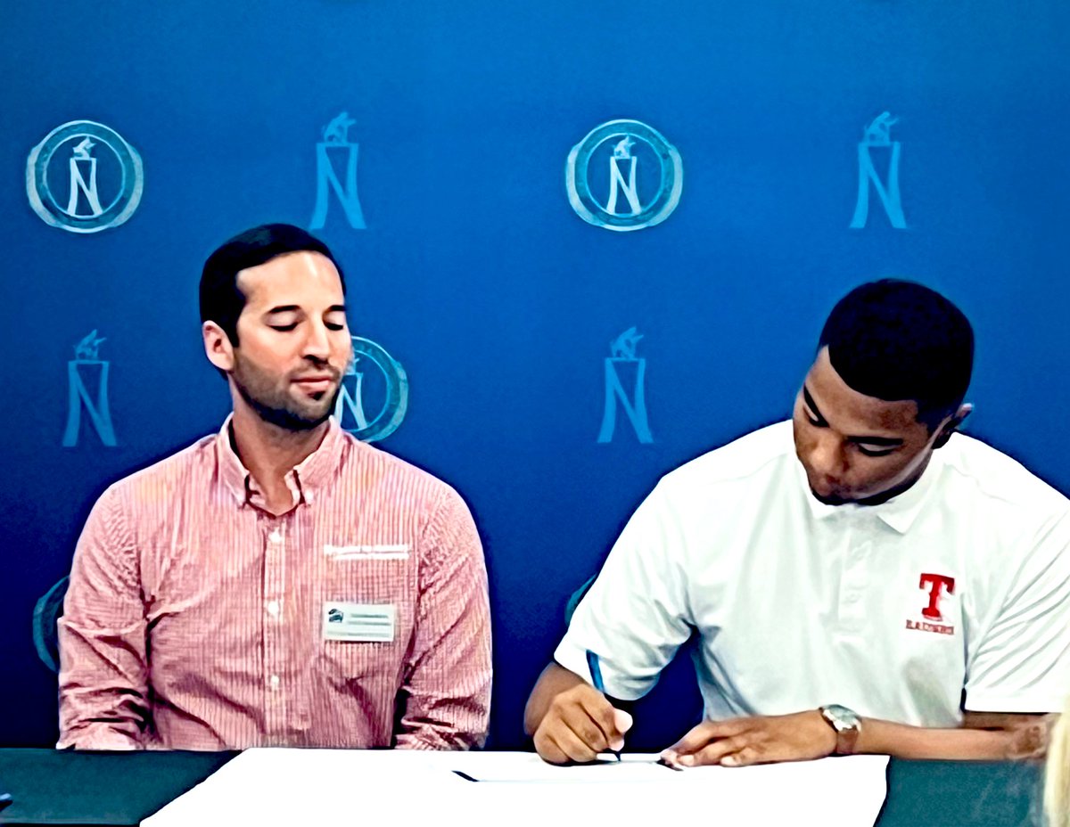 TaftToolBox's tweet photo. Congrats Richard on accepting the offer to intern at Habitat for Humanity this summer! Richard will be working as a paid student intern getting hands-on construction experience while lending a hand up in the community! Proud of your accomplishment! CTE signing day!🧰🔨 @NISDTaft https://t.co/hE0Vadx1JF