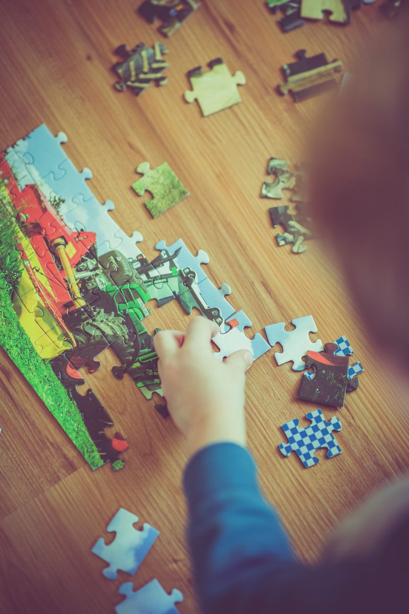 Neurosense_tech's tweet image. 🔎👧 &quot;Understanding our children&apos;s cognitive growth is like piecing together a beautiful puzzle. Let&apos;s assemble the pieces together! Parents, educators, healthcare pros - let&apos;s join forces. 🤝#CognitiveGrowth #PuzzleOfGrowth #TogetherWeCan&quot;