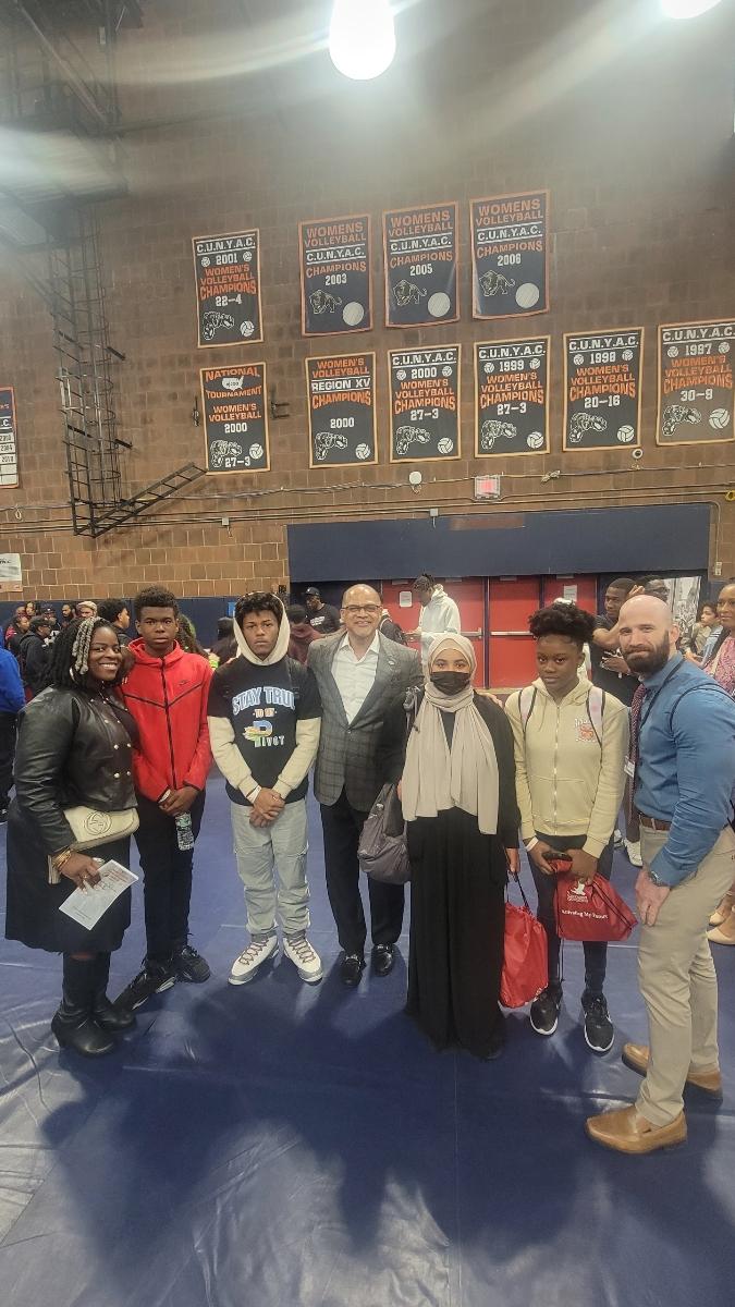 Our Ss from #mbk and @MSKSID31 had a great time at BMCC, where they met with @DOEChancellor Banks on Wednesday for Project Pivot, along with Principal @Ms_Nat_Lawrence and AP Mehmedovic. @CSD31SI @DrMarionWilson @CChavezD31 @NYCSchools