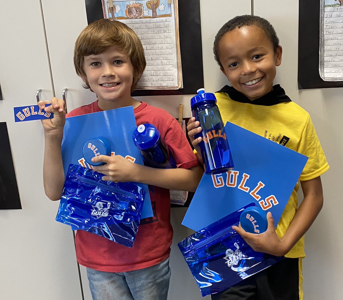 JaaGlaser's tweet photo. Thank you for the amazing swag @SDGullsAHL and encouraging my students to love reading!😊We really enjoyed the “Reading is the Goal “ program! @FlyingHillsFAME @FHSAPerkinsAP @CajonValleyUSD @davidmiyashiro @JoMedinaAlegria https://t.co/qerUX9eiB8