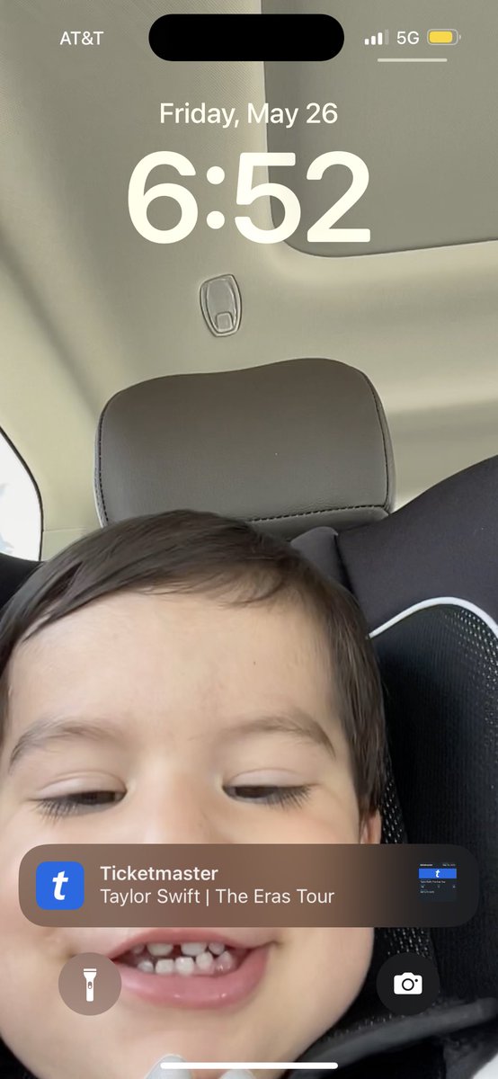 ktcharbonier's tweet photo. Open for a surprise https://t.co/VOmLVUmNKk