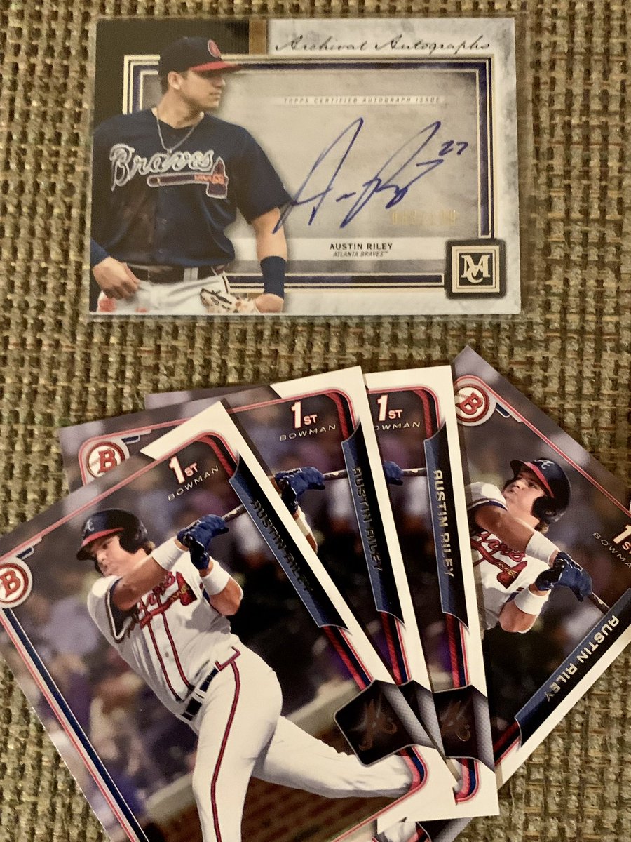 GoldBoys's tweet photo. Want a chance to win 1 of 4 Austin Riley rookie cards or 1 autographed card, if he can get 2+ TB tonight? 
For your chance to win please like, retweet and comment what you think the result of his second AB will be. 
One entry per participant, everyone can enter!

Shout out @AlanAD62 for providing the cards!