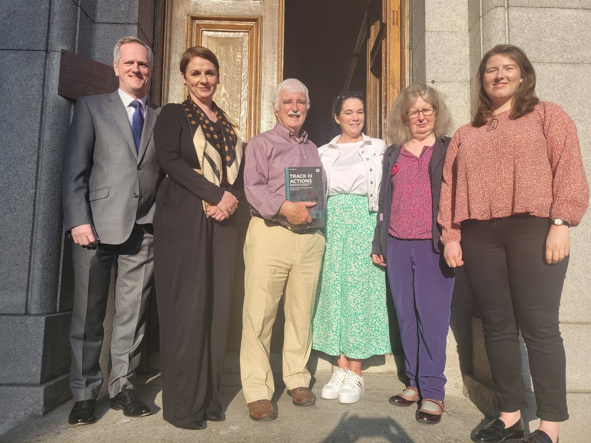 We were delighted to attend the launch of 'Track III Actions: Transforming protracted political conflicts from the ground up', co-edited by our dear friend and colleague Geoffrey Corry, at ISE, Trinity College Dublin this evening. Congratulations! @GlencreeCentre #glencree4peace