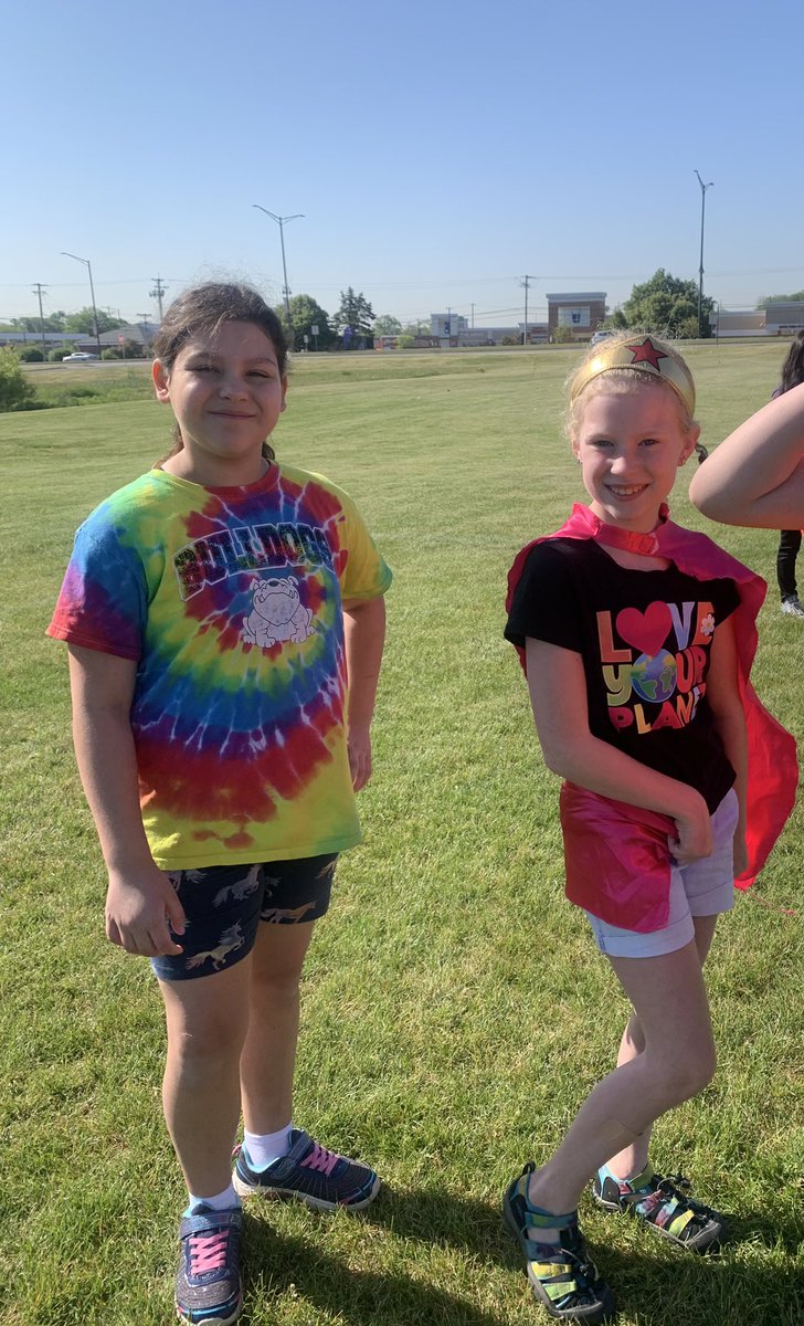 Ms. Kasanders tweet media