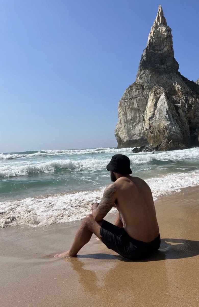 JamesDanielsPop's tweet photo. My son my essence ⁦@JoshDanielZ1⁩  chillin on the beaches of Portugal🛩️🌎 https://t.co/bduc1s9Ml2
